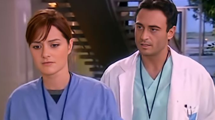 Doktorlar'ın Ela'sı ve Levent'i yıllar sonra Tuzlu Kahve'de buluştu! 