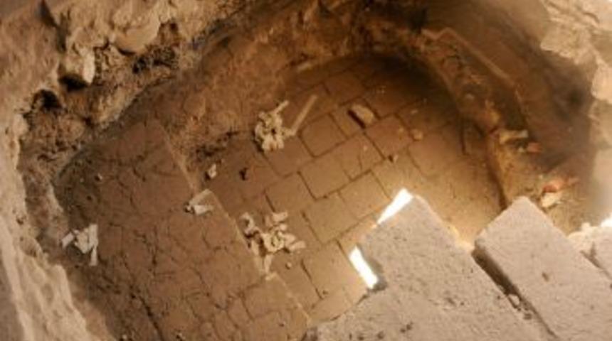 Diyarbakır'daki tarihi Ulu Cami'de kitabe bulundu