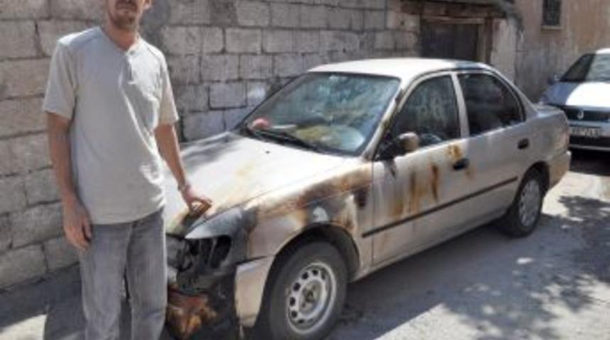 Adıyaman'da 3 ara&ccedil; kundaklandı