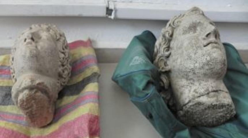 Balıkesir'de tarih&icirc; eser ele ge&ccedil;irildi