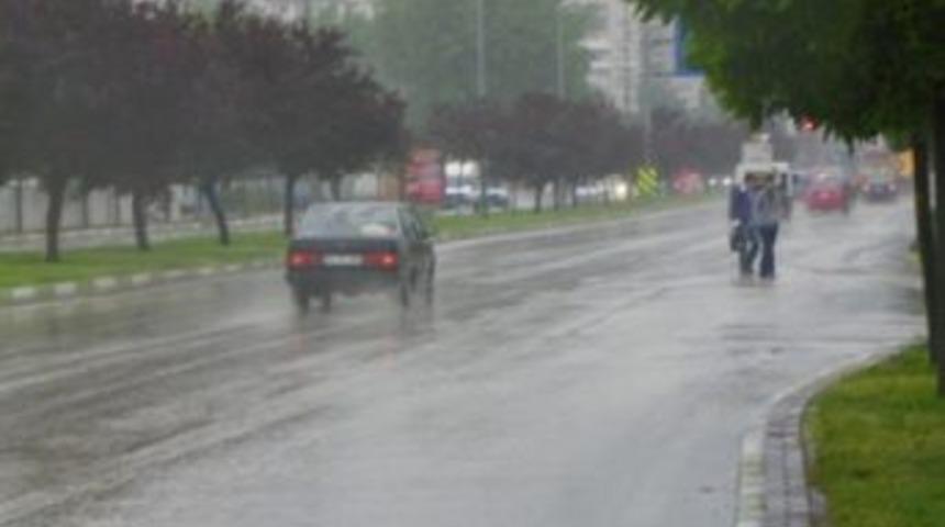 Ağustos'ta Bursa'ya yağmur s&uuml;rprizi