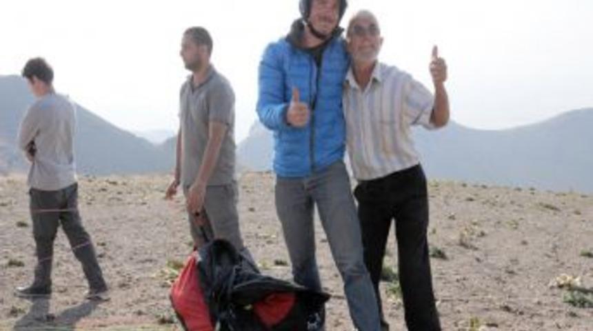 Vali Kahraman: Asıl engel insanların g&ouml;n&uuml;llerinde