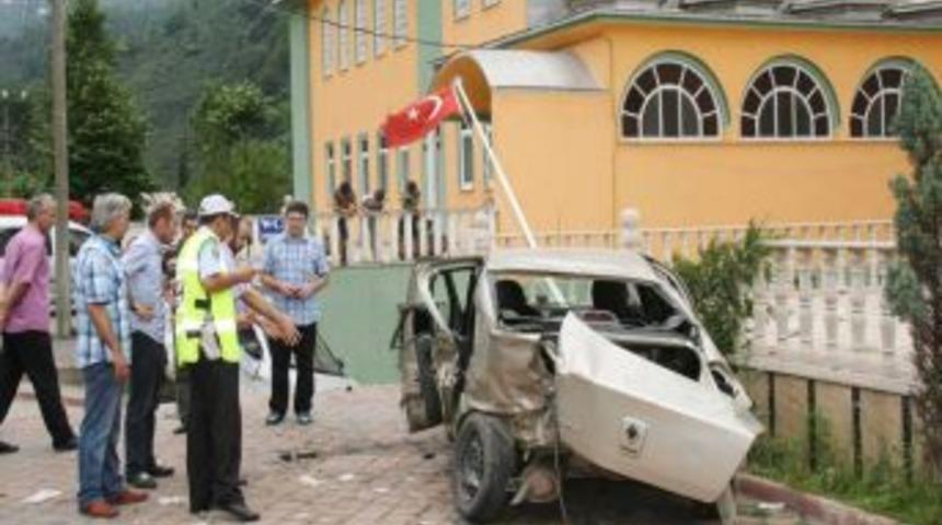 Vakfıkebir' de tarafik kazası: 5 yaralı