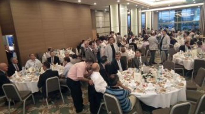 Bakan Yıldız, hemşehrileriyle iftarda buluştu