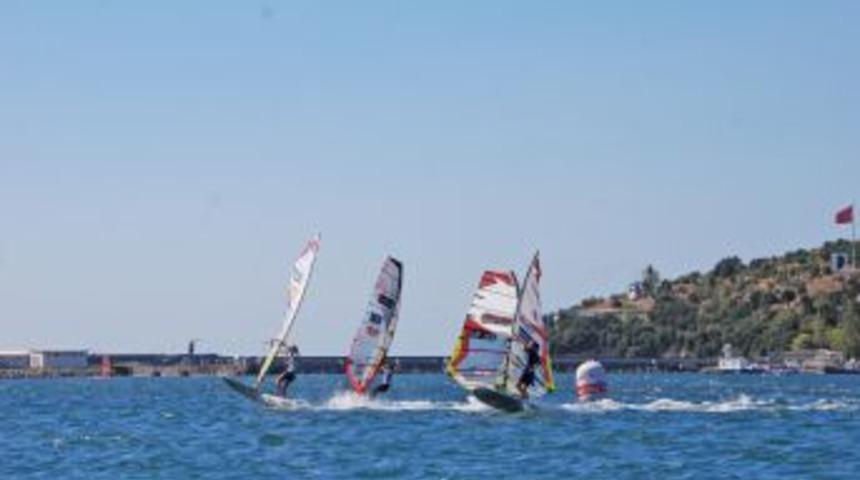 Pegasus Windsurf Ligi 5. hafta yarışları başladı