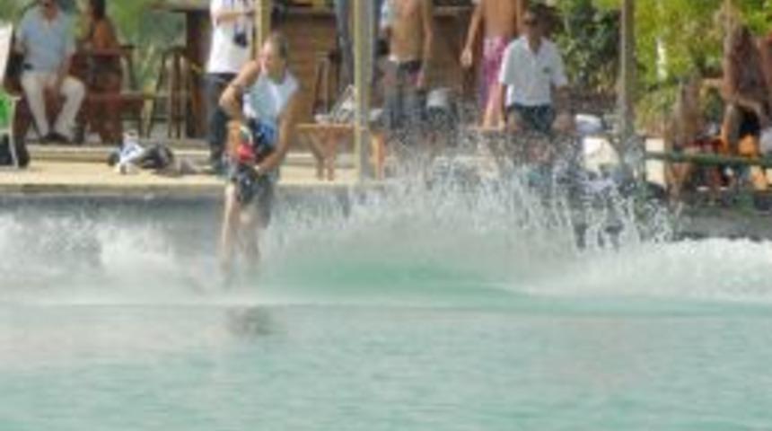 Su Kayağı Şampiyonası&rsquo;nda d&uuml;nya rekoru kırıldı