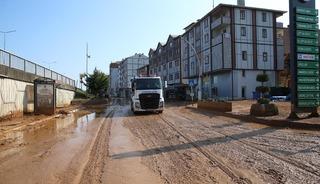 Rize'de temizlik ve hasar tespit &ccedil;alışmaları s&uuml;r&uuml;yor