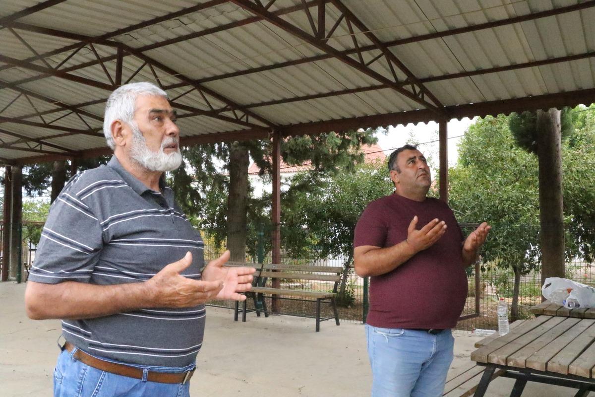 Köy meydanında mezarlık gibi duvar! Bakan "Allah rahmet eylesin" diyor 2