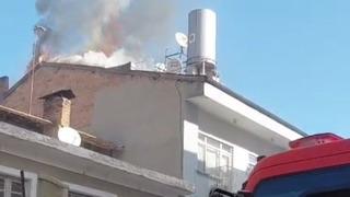 Malatya’da korkutan çatı yangını