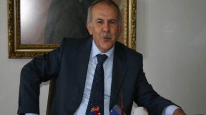 Vali'den Afrika'ya yardım &ccedil;ağrısı