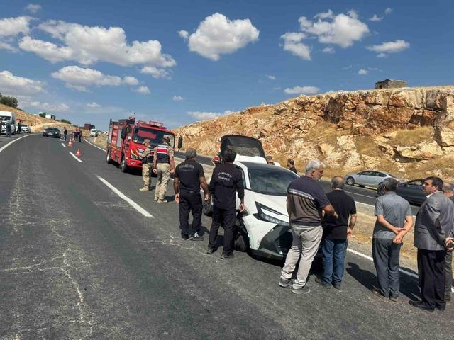 Diyarbakır’da otomobil ile traktör çarpıştı: 4 yaralı 1