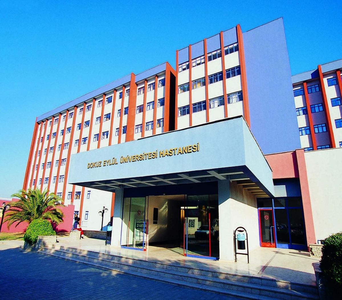 Eski İzmir B&uuml;y&uuml;kşehir Belediye Başkanı &Ouml;zfatura dan acı haber 1