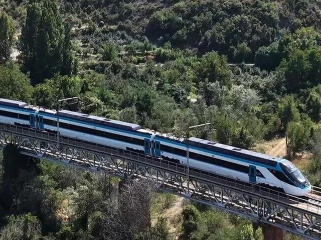 Milli hızlı tren i&ccedil;in seri &uuml;retim başladı! Bakan Uraloğlu duyurdu