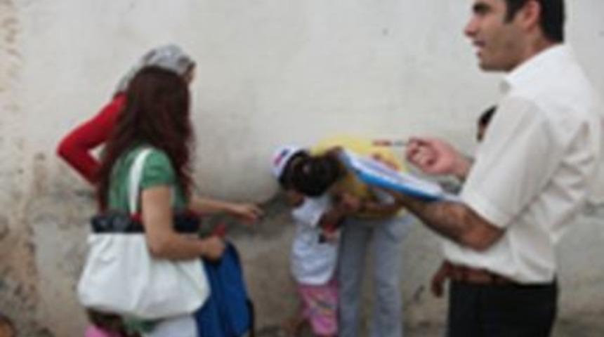 Kardelenleri okula kazandırmak i&ccedil;in &ccedil;alışıyorlar