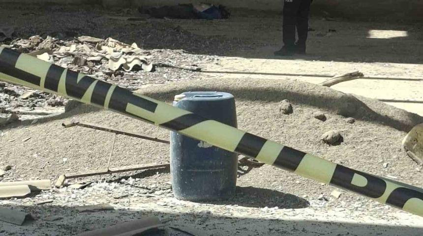 &Ccedil;atı tamiri sırasında d&uuml;şen kişi hayatını kaybetti