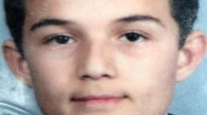 Babasını pompalı tüfekle öldürdü