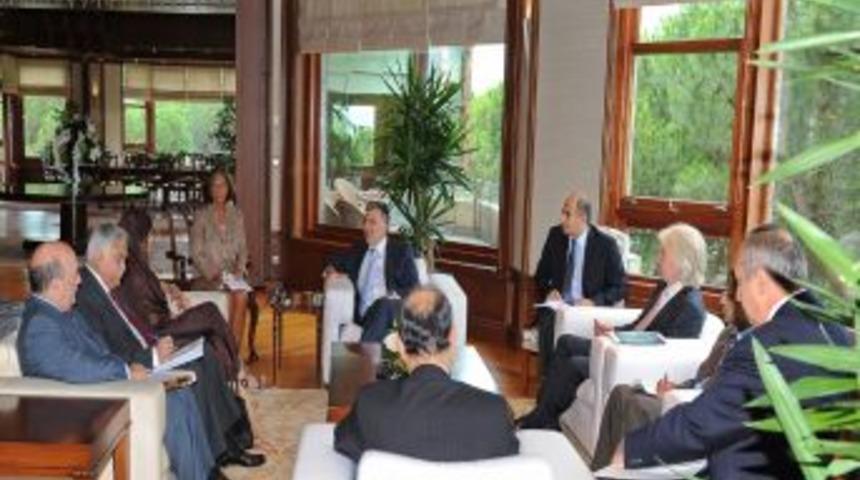 Gül, Pakistan Dışişleri Bakanı Khar'ı kabul etti