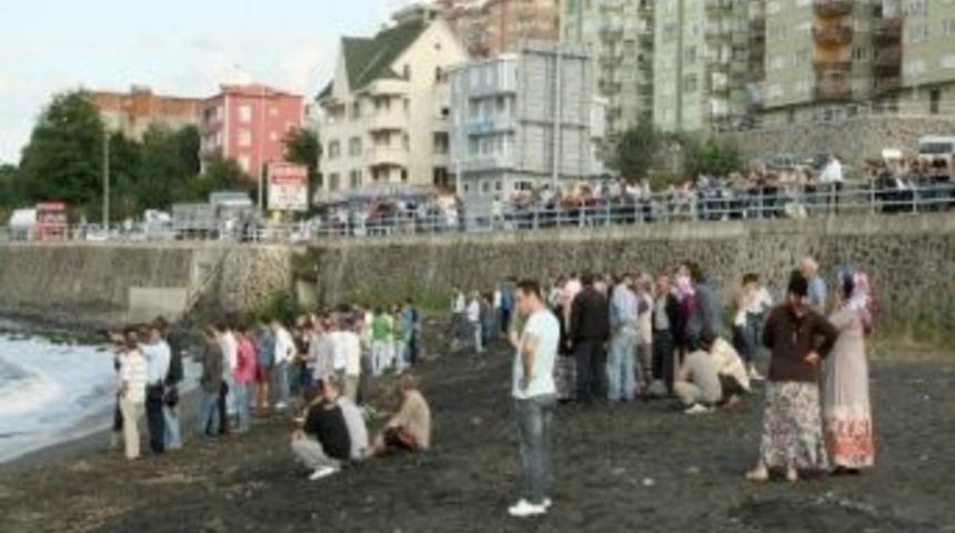 Denizde kaybolan lise &ouml;ğrencisinin cesedi bulundu