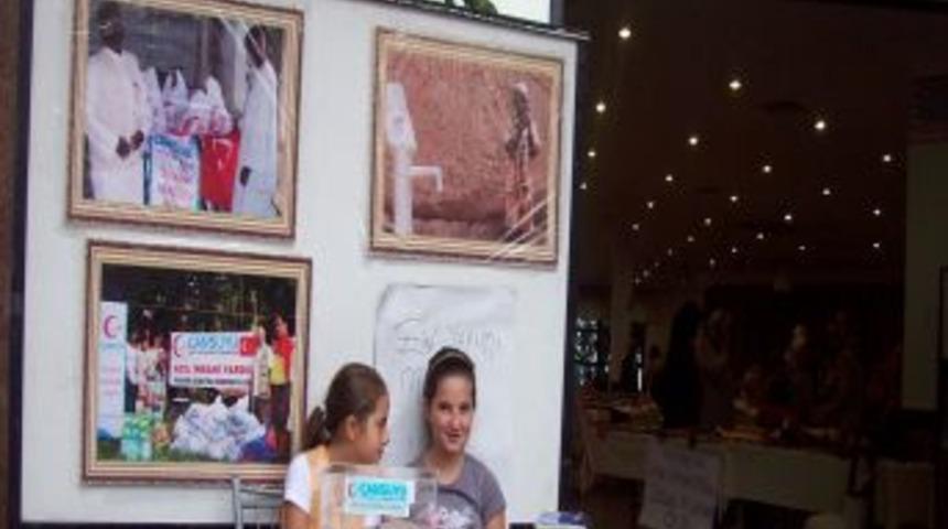 Somali için kermes düzenlediler