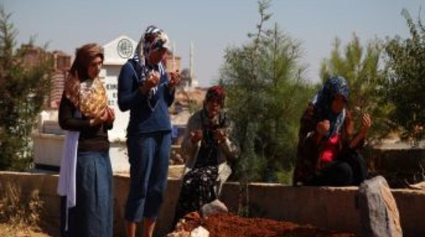 Ramazan ayında mezarlıklar ziyaret&ccedil;i akınına uğradı