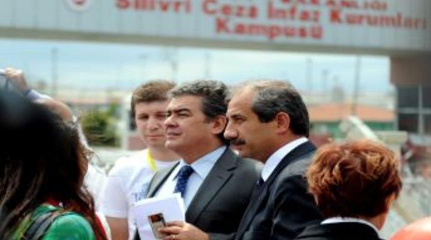 S&uuml;heyl Batum, Ergenekon yargılamalarını eleştirdi