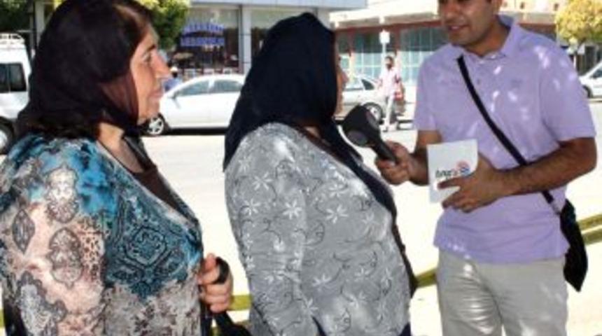 Halkın Sesi ekibi Midyat&rsquo;ta vatandaşlara mikrofon uzattı