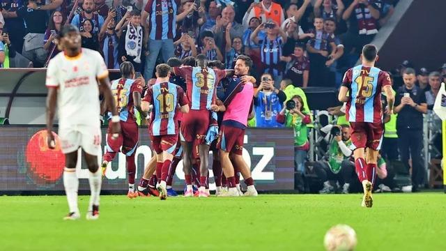 Trabzonspor yenilgisi Galatasaray'ı karıştırdı! 'Teknik direktörünüze sorun'