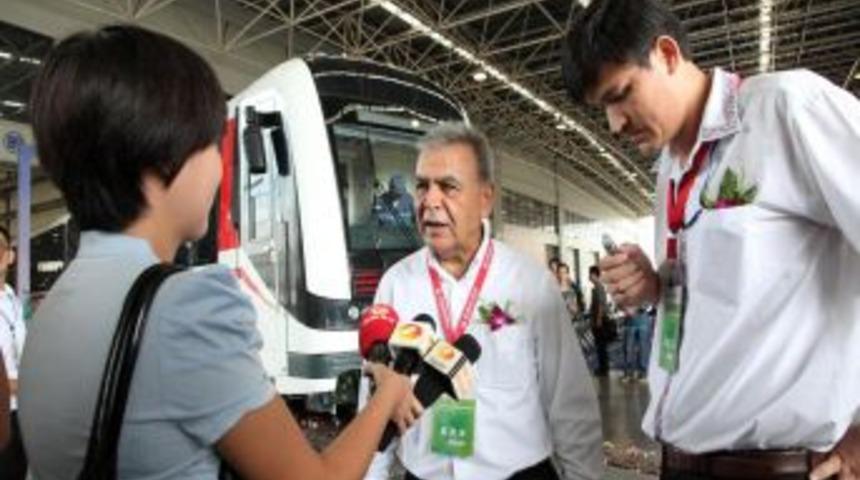 &Ccedil;inliler İzmir'de metro vagonu &uuml;retecek