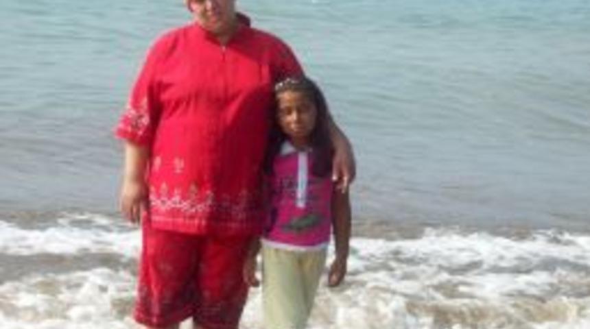 Akdoğan ailesi, site y&ouml;netiminin 'mayo' iddiasını yalanladı