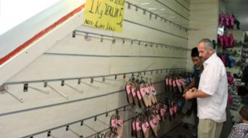 Terliğin kilosunu 5 liradan satışa sundu