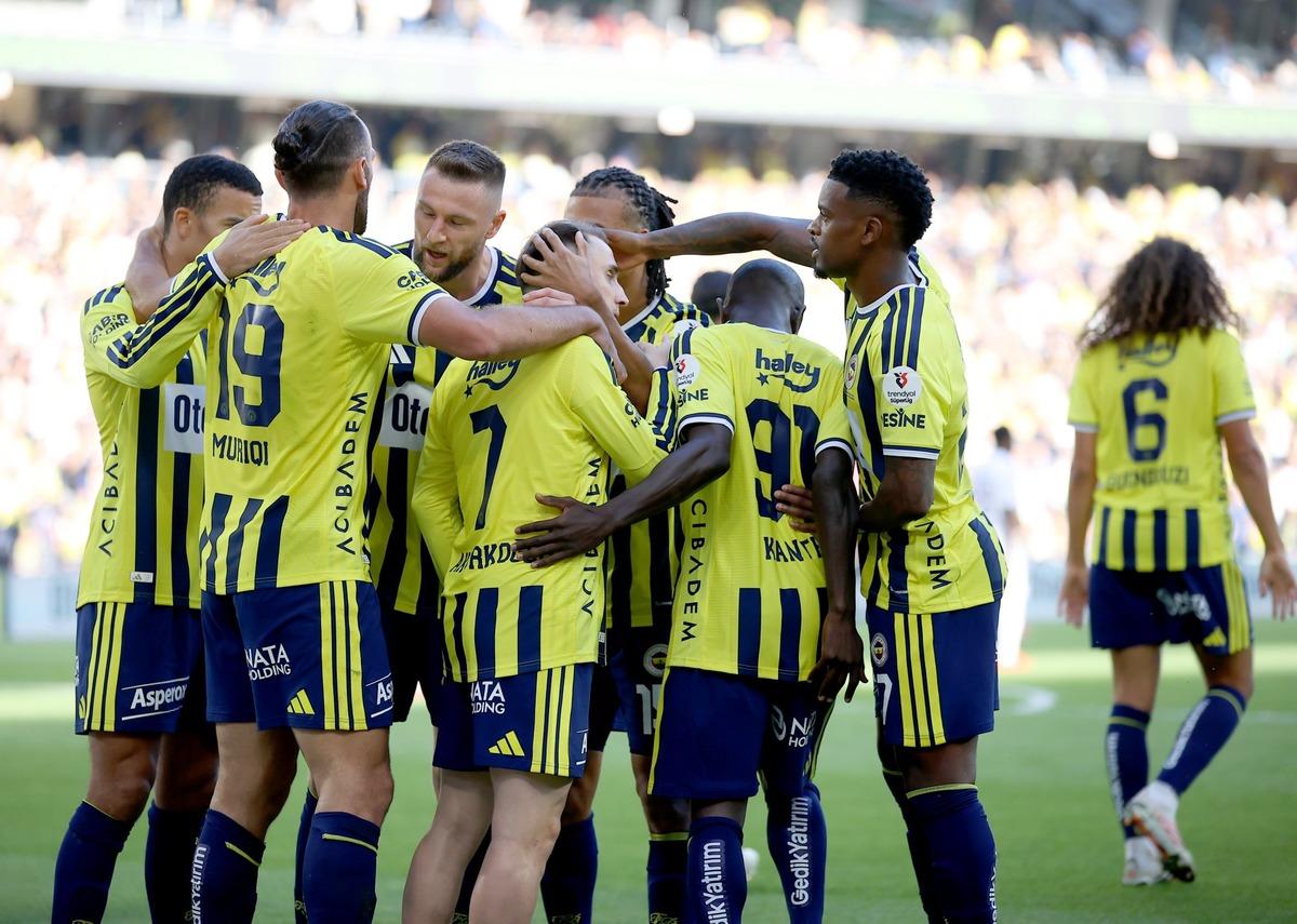 Fenerbahçe den Eyüpspor a gol bombardımanı! 32 yıl sonra bir ilk 3
