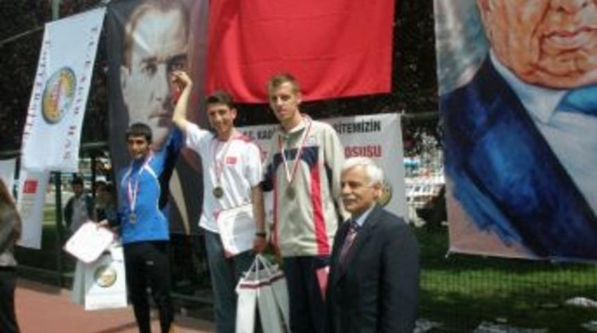 Milli atlet Serdar Durer, spor hayatına veda etti