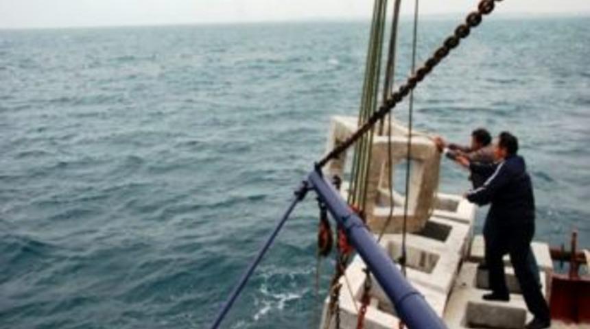 Edremitli balık&ccedil;ılar yapay resif projesi Bakan Eker&rsquo;i bekliyor