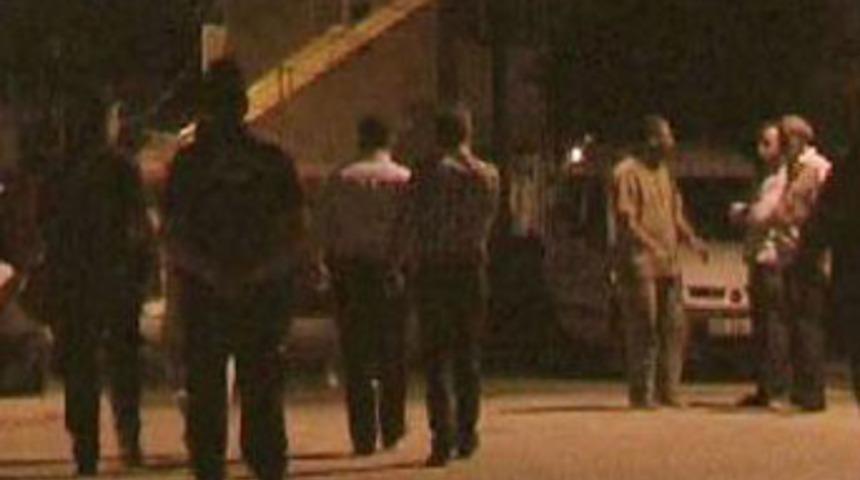 &Ccedil;ocuk kavgasını b&uuml;y&uuml;kler karışınca!