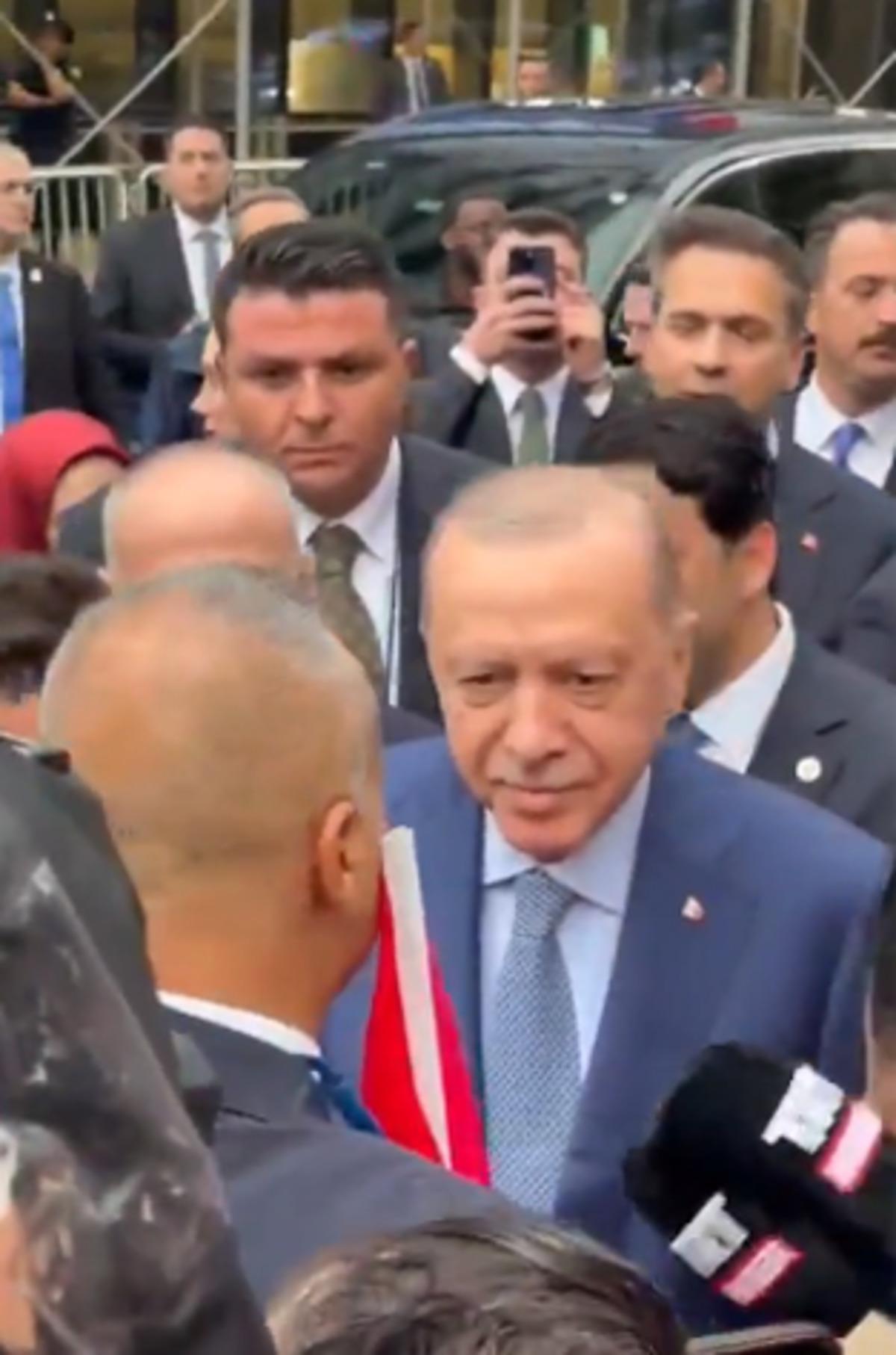 Cumhurbaşkanı Erdoğan a Türkevi nde coşkulu karşılama: "Dolu dolu bir BM geçireceğiz, programımız yoğun" 2