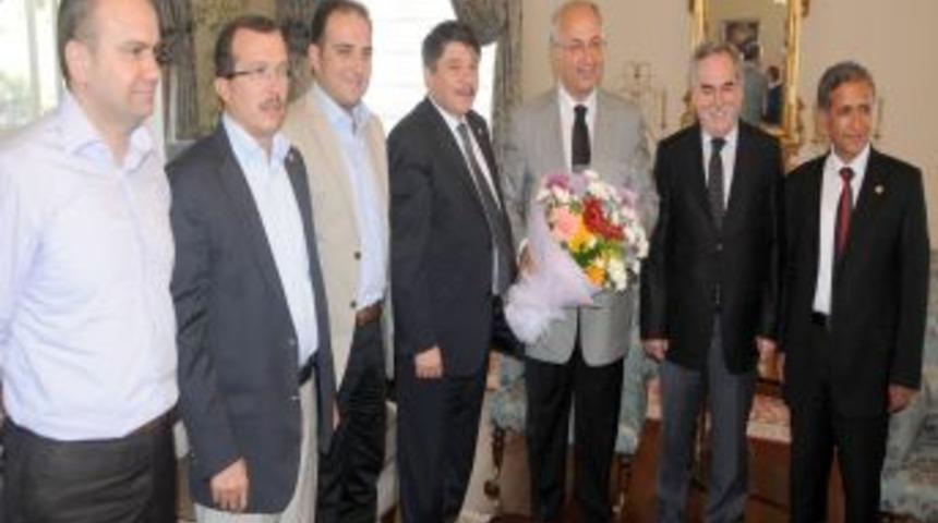 Vali Daş&ouml;z: Manisa yatırımcılar i&ccedil;in &ccedil;ok ideal bir noktada