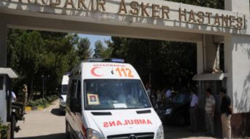 Şehitler i&ccedil;in Diyarbakır&rsquo;da t&ouml;ren yapıldı