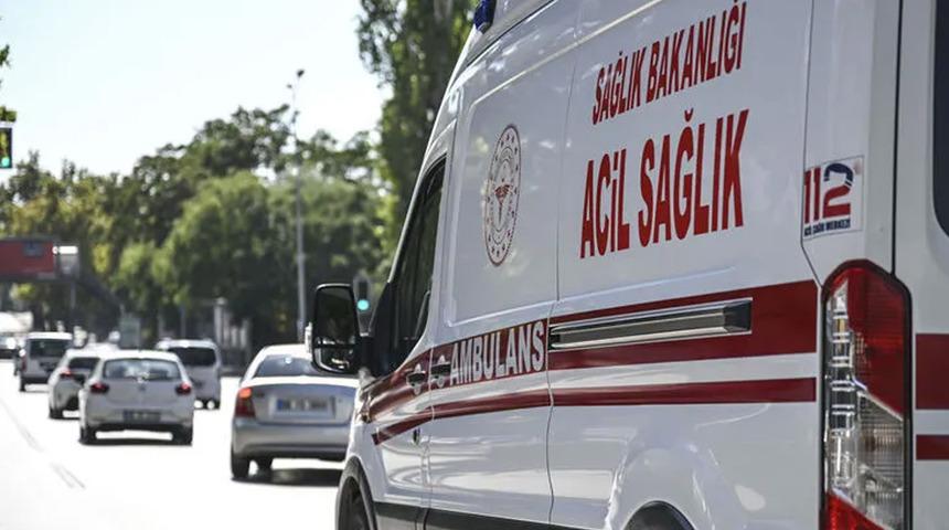  &Uuml;niversite yolunda feci kaza: &Ouml;l&uuml; ve yaralılar var