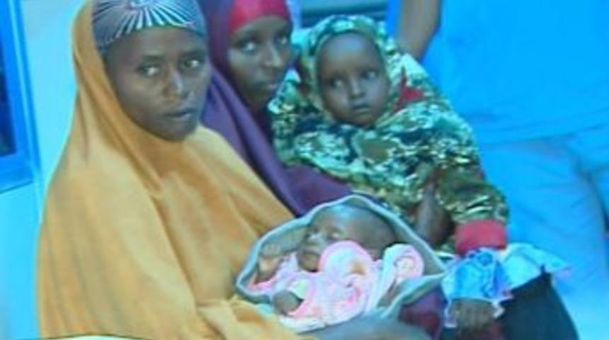 Somalili 14 &ccedil;ocuk tedavi amacıyla İstanbul&rsquo;a getirildi