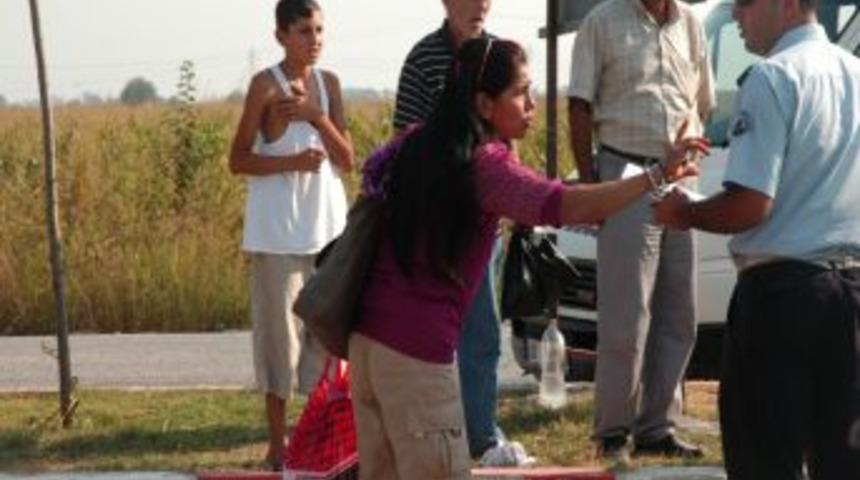 Kaza sonrası şoka girince ortalığı birbirine kattı