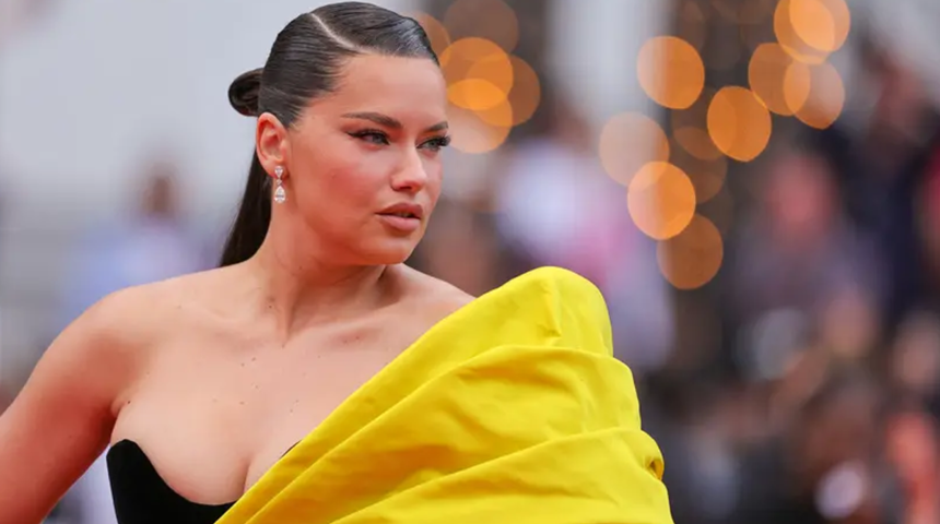 Adriana Lima son haliyle konuşuldu! Yaşına kimse inanmadı