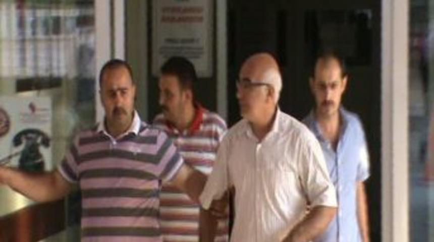 Mersin'de 2'si BDP&rsquo;li meclis &uuml;yesi 10 kişi g&ouml;zaltına alındı