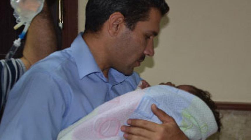 Minik Suna'ya &ouml;ğretmenlerden hayat &ouml;p&uuml;c&uuml;ğ&uuml;