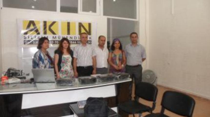 BASK okullara projeksiyon cihazı yardımı yapacak