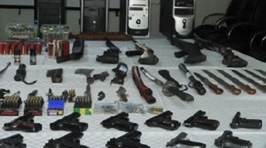 &Uuml;niversitede dehşet sa&ccedil;an &ccedil;ete &ccedil;&ouml;kertildi