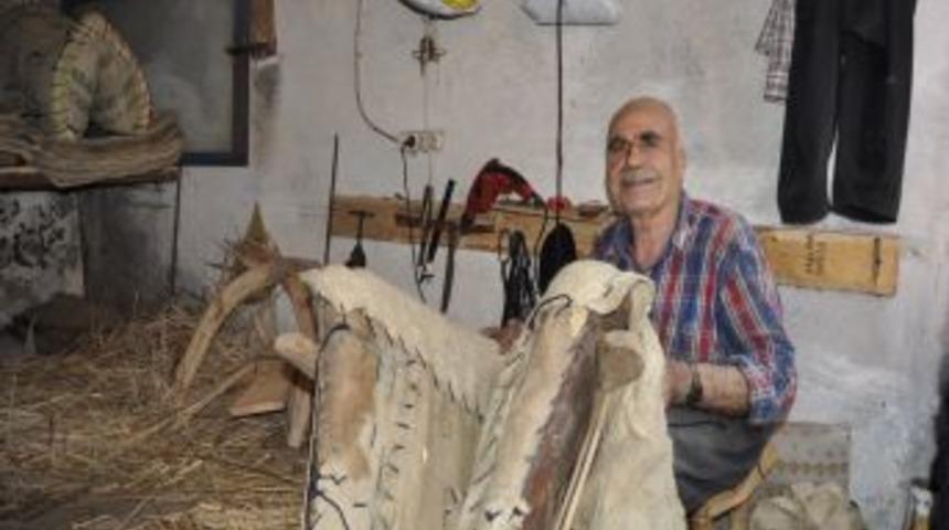 Pazarcık&rsquo;ta son semerci ustası &ccedil;ırak bulamamaktan dertli