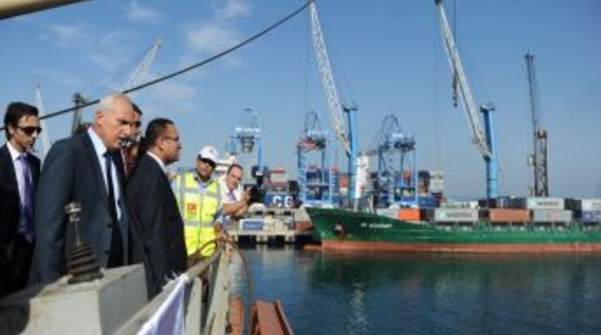 Kızılay'ın 4 bin tonluk yardım gemisi &Ccedil;arşamba g&uuml;n&uuml; yola &ccedil;ıkaracak