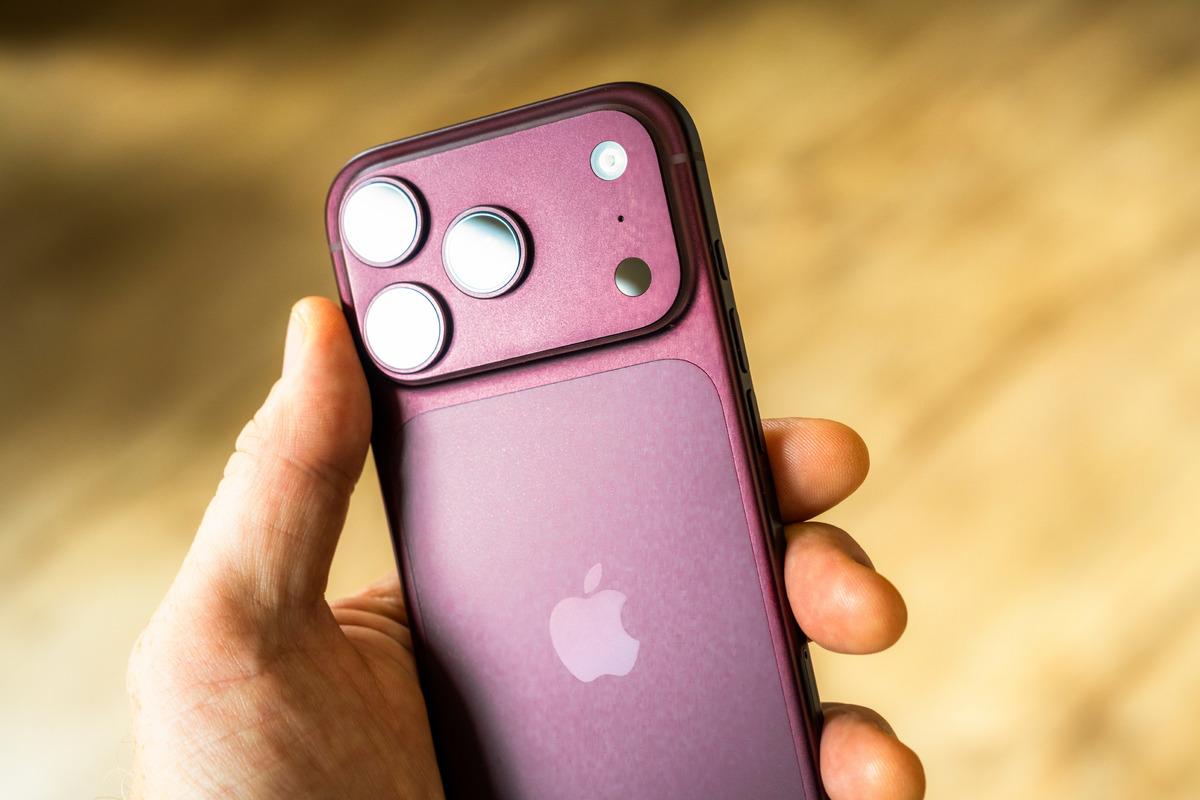 Apple yöneticisinden iPhone lar için şaşırtan ekran koruyucusu çıkışı: "Tüylerim ürperiyor" 2