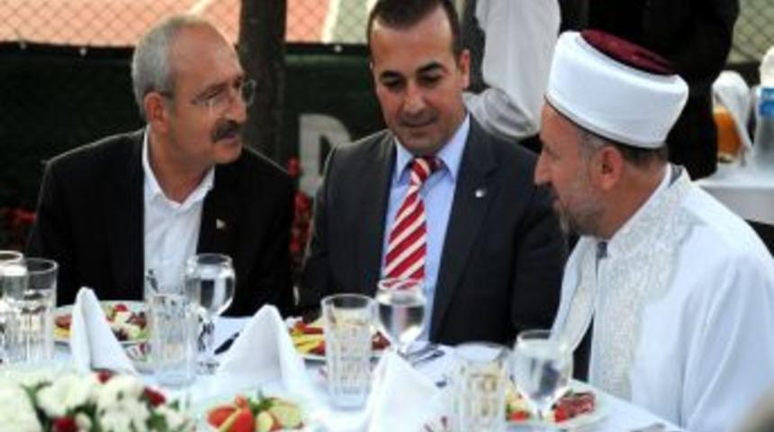 Kılı&ccedil;daroğlu, Beşiktaş Belediyesi&rsquo;nin iftarına katıldı