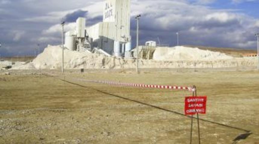 Bakan Şimşek istihdamın &ouml;n&uuml;ndeki bir engeli daha kaldırdı